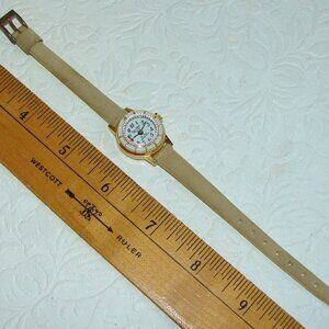 De Luxe Virgin Islands Ladies WATCH, Beige & Gold Tone 17 Jewels, Needs TLC C33
